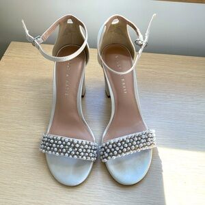 Kelly & Katie Pearl White Block Heels (Size 7M/37.5)